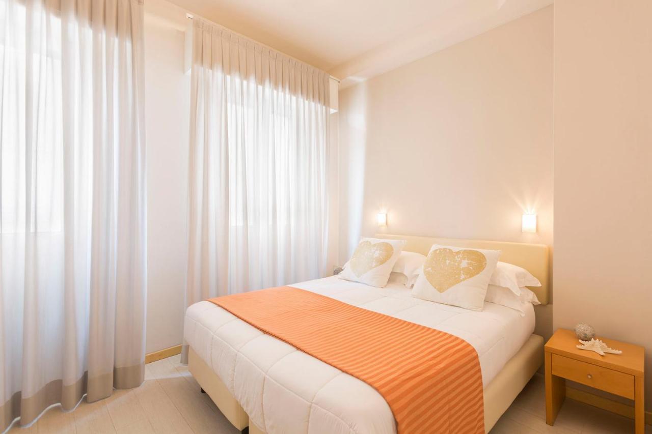 Hotel Commodore ริชโชเน ภายนอก รูปภาพ