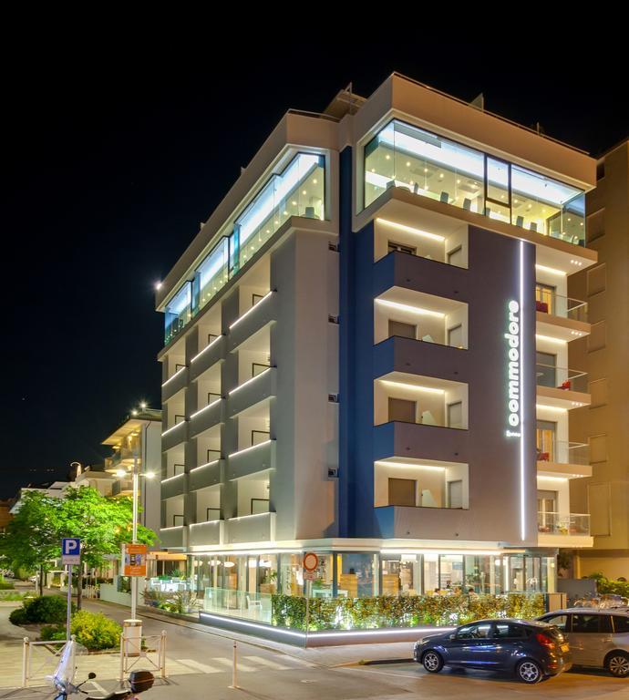 Hotel Commodore ริชโชเน ภายนอก รูปภาพ