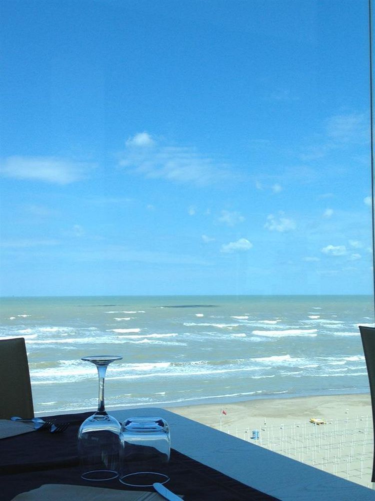 Hotel Commodore ริชโชเน ภายนอก รูปภาพ