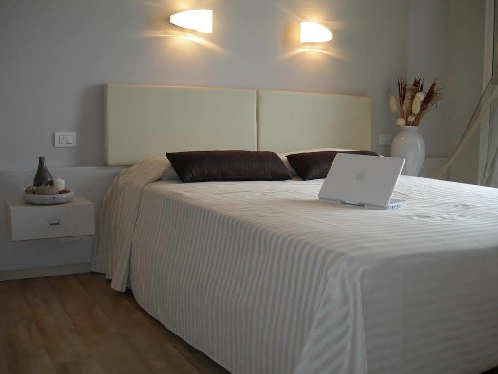 Hotel Commodore ริชโชเน ภายนอก รูปภาพ