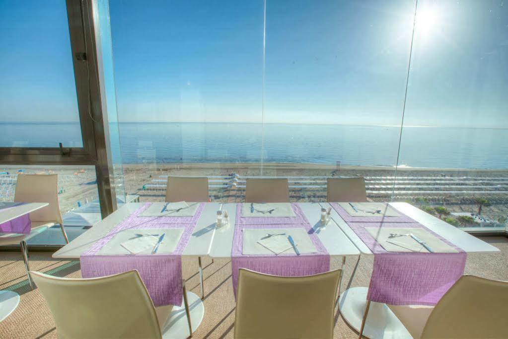 Hotel Commodore ริชโชเน ภายนอก รูปภาพ